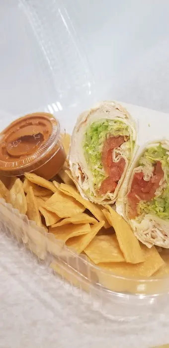 Day & Night Deli Picture 3