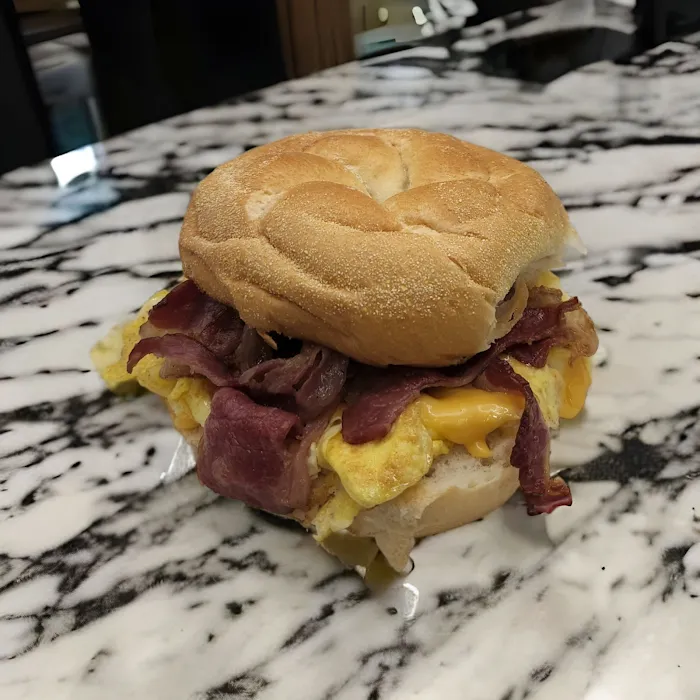 Day & Night Deli Picture 6