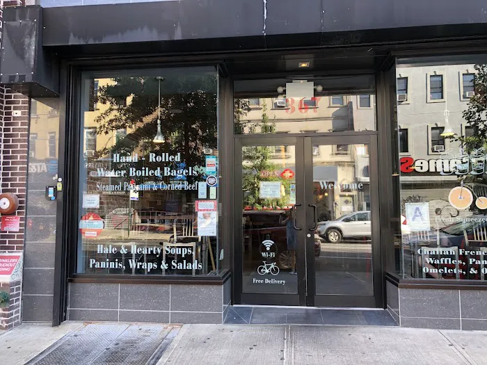 Knickerbocker Bagel Picture 8