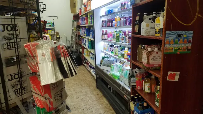 Broadway Big Apple Deli Picture 10