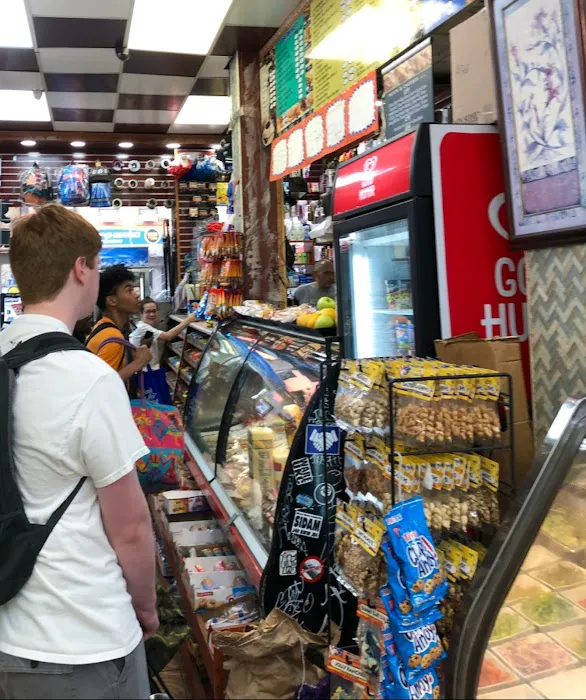 Broadway Big Apple Deli Picture 3