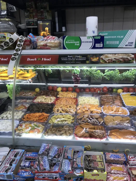 Bedstuf Deli & Grocery Picture 3