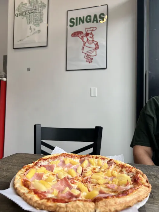 Singas Famous Pizza Picture 9