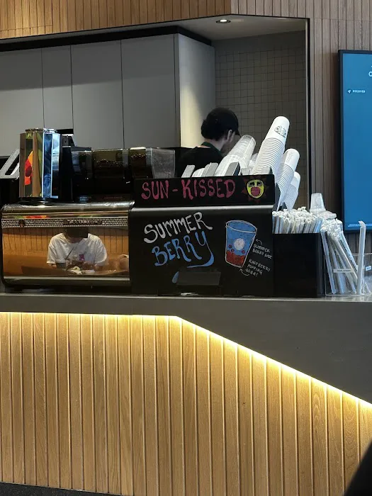 Starbucks Picture 10