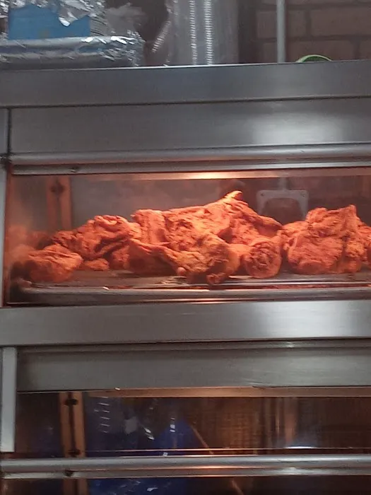 Crown Chicken & Grill Picture 5