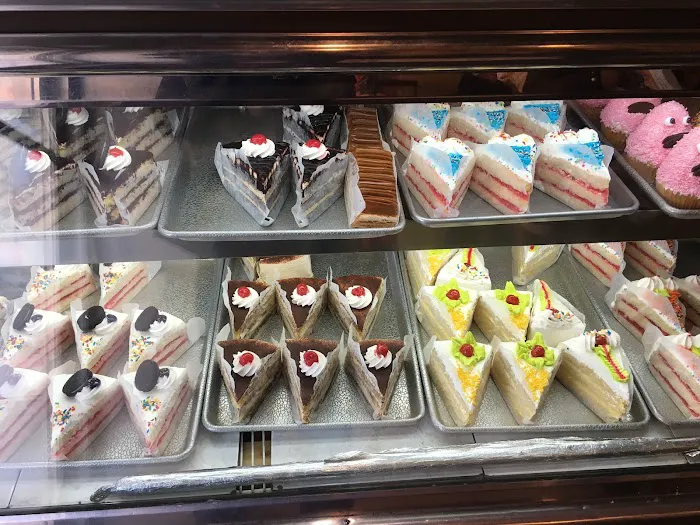 Calibella Bakery & Piqueteadero Picture 5