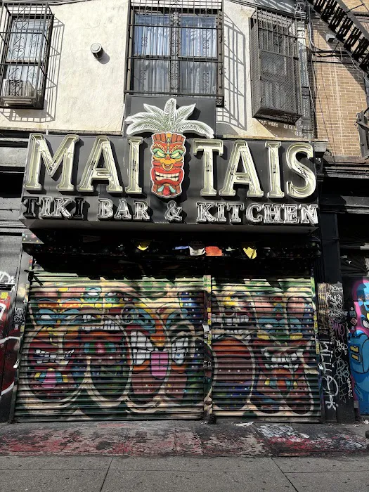 MAI TAIS TIKI BAR & KITCHEN Picture 2