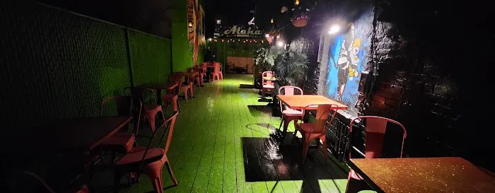 MAI TAIS TIKI BAR & KITCHEN Picture 1