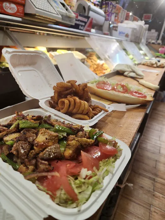 Salt & Pepper Deli & Grill Picture 9