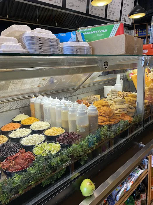 Salt & Pepper Deli & Grill Picture 6