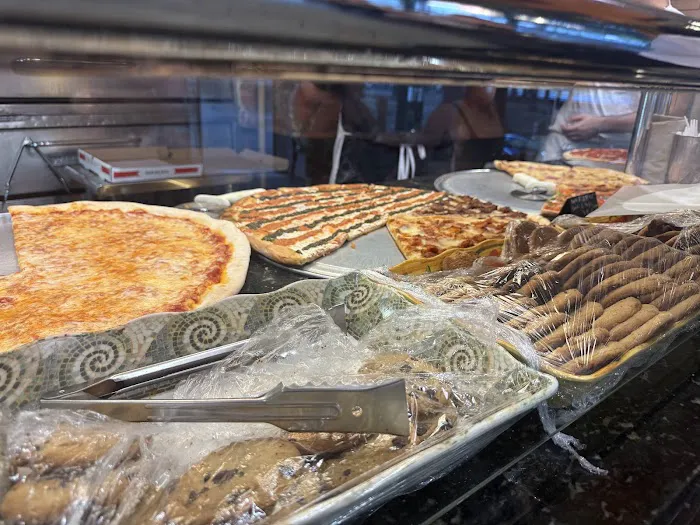 Broadway Pizza Picture 3