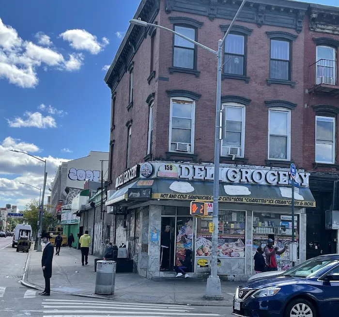 Deli Grocery Picture 4