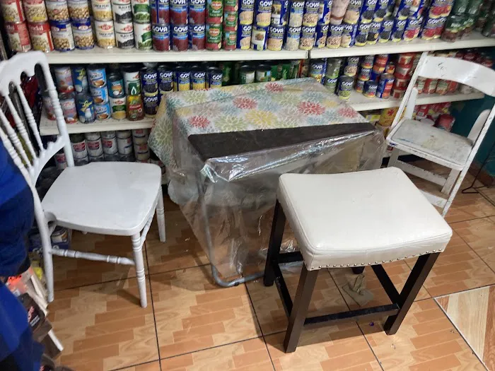 Danny Deli Picture 5