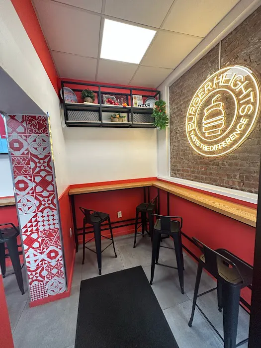 Burger Heights Picture 7