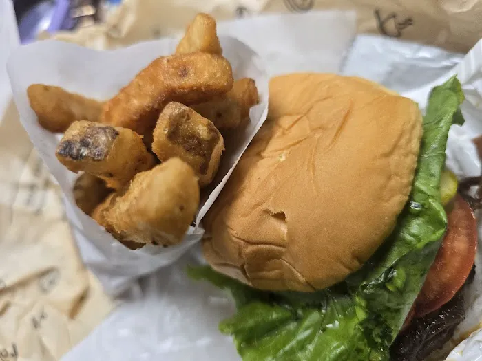 Burger Heights Picture 6