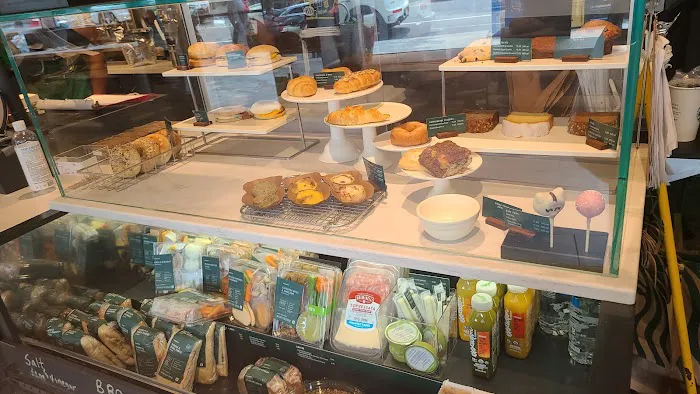 Starbucks Picture 3