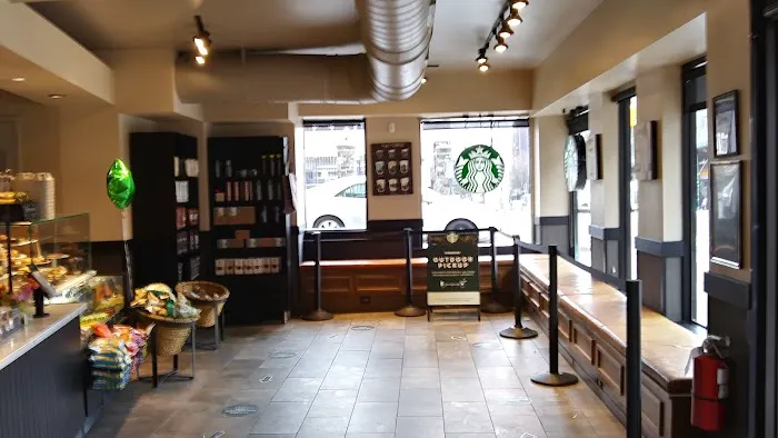 Starbucks Picture 8