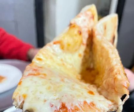 Charlie's Pizza