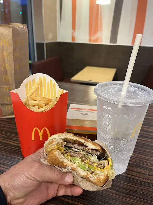 McDonald's Picture 2