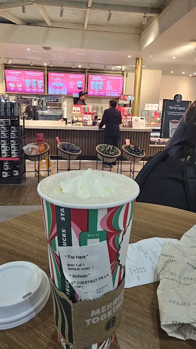 Starbucks Picture 8