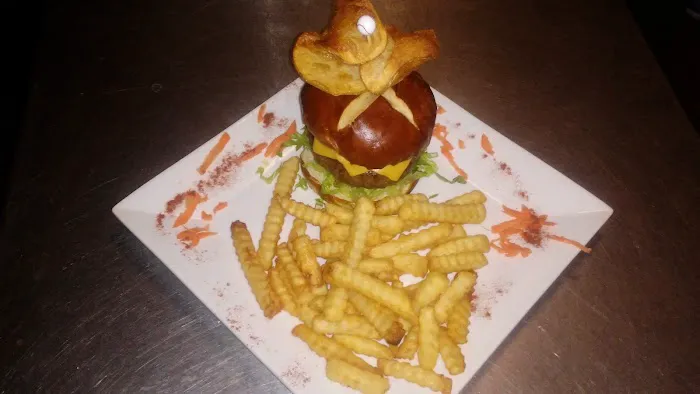 Glenroy Lunch & Tavern Inc Picture 1