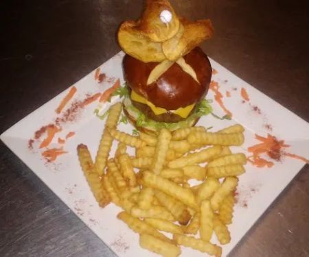 Glenroy Lunch & Tavern Inc