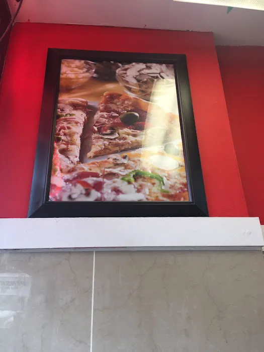 Big Cheese Pizza Picture 5