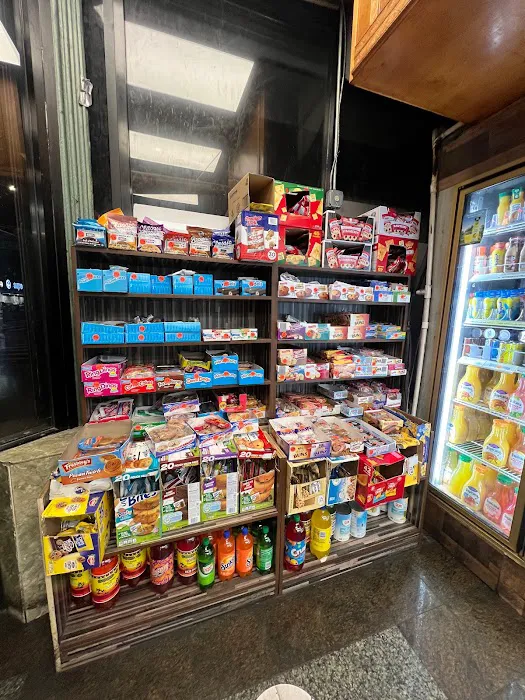 Munchies Deli & Grocery Picture 3