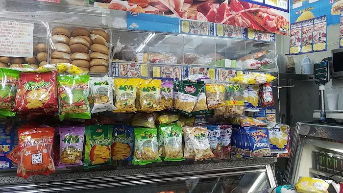 Munchies Deli & Grocery Picture 1
