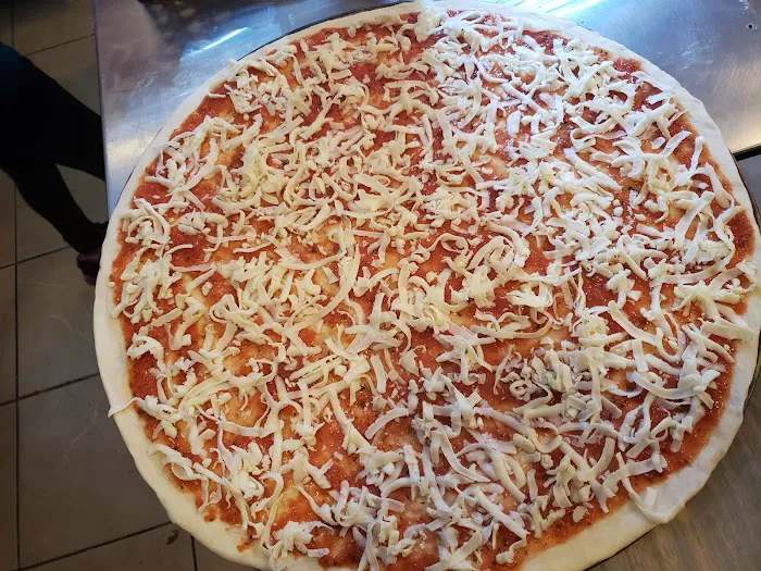 Courtland Pizzeria Picture 8