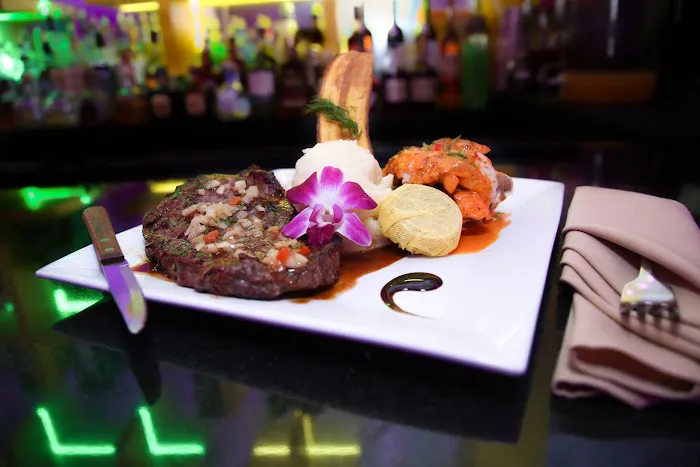 Krystal Bar & Lounge Picture 9