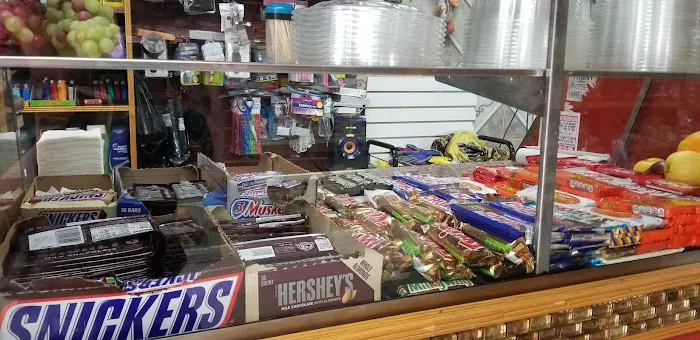 Morris Deli Grocery Picture 5