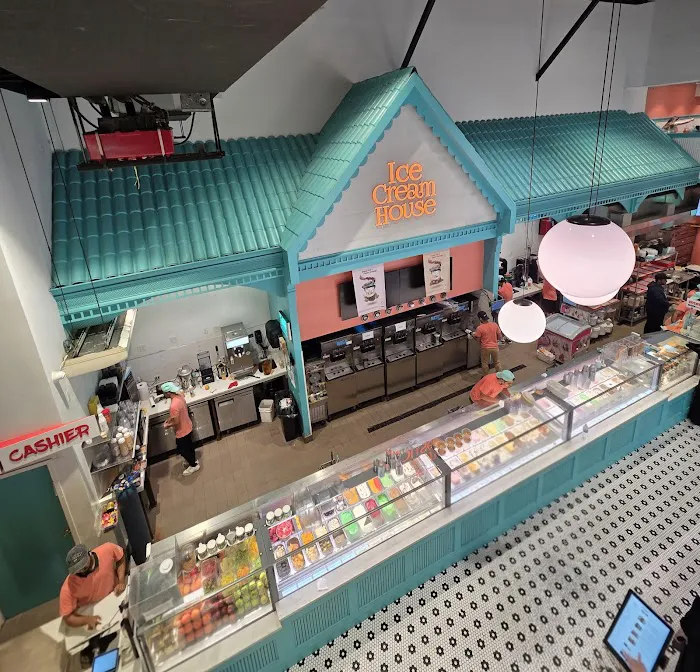 Ice Cream House Picture 9