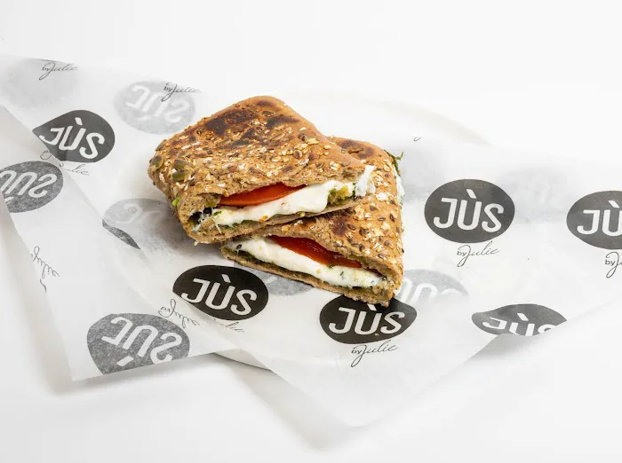 Jus by Julie Williamsburg Picture 2