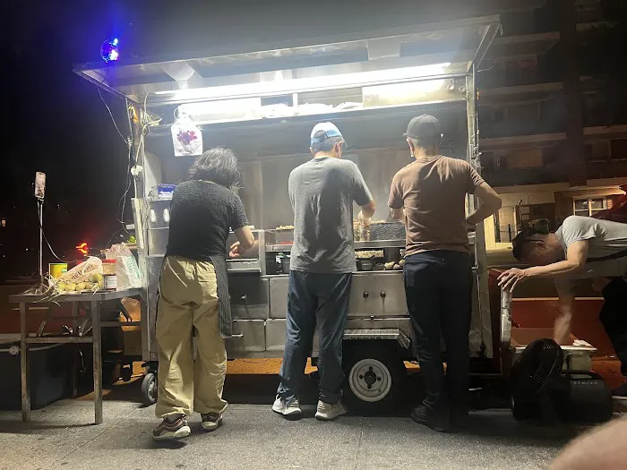 Pearl BBQ: Chinese Food Truck Picture 8