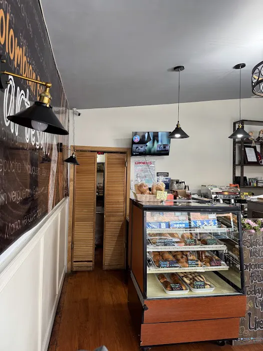 El Artesano Bakery Picture 5