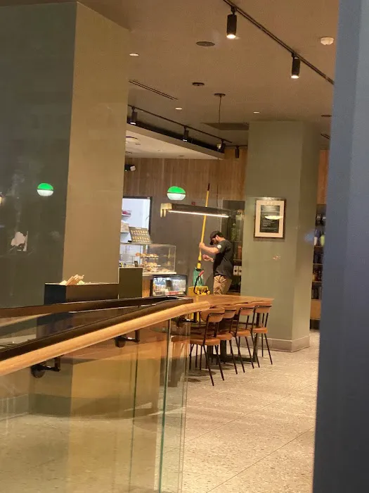 Starbucks Picture 1
