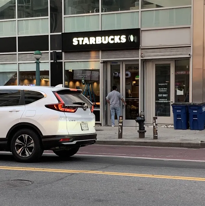 Starbucks Picture 10