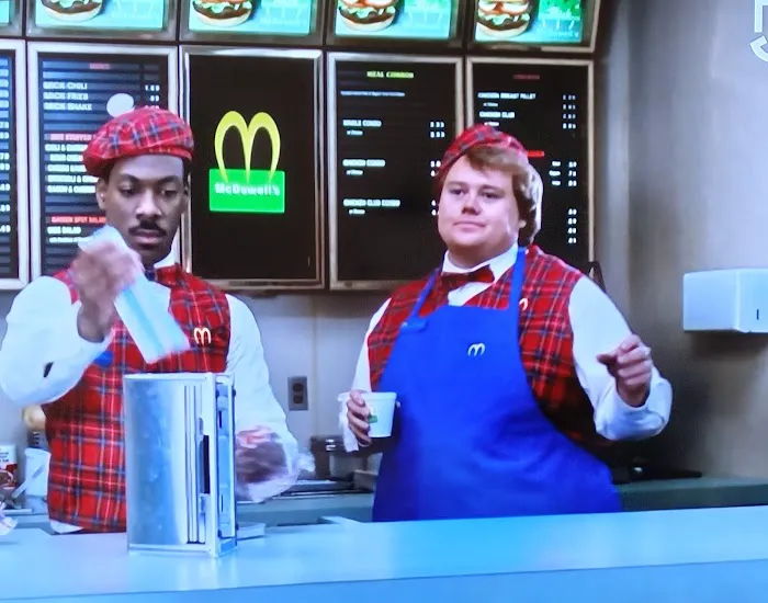 McDowell's Restaurant (Coming to America Movie) Picture 8