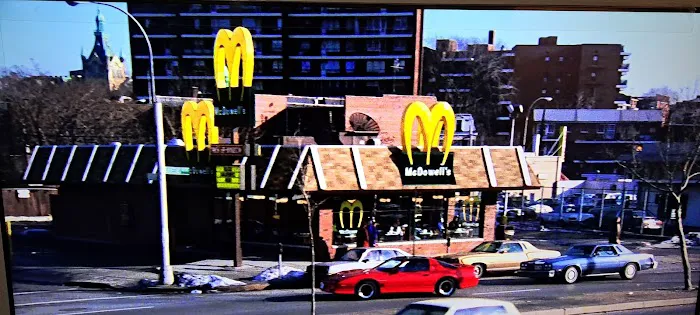 McDowell's Restaurant (Coming to America Movie) Picture 3