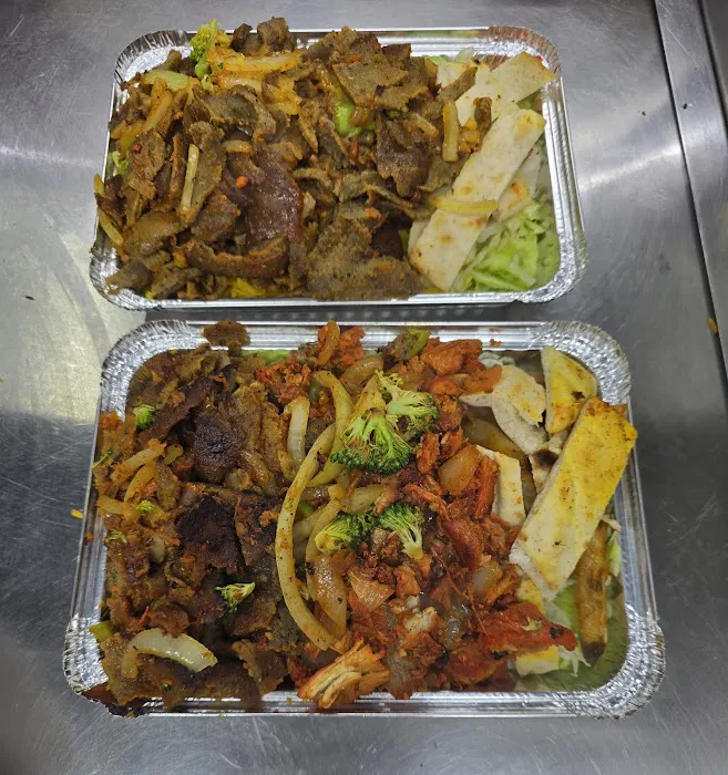 Essa’s Famous Halal Food Picture 5