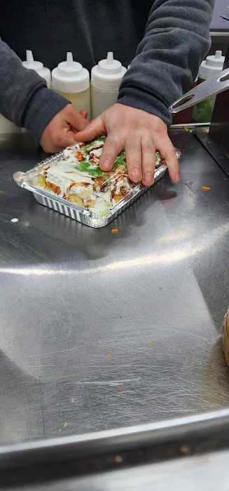 Essa’s Famous Halal Food Picture 2