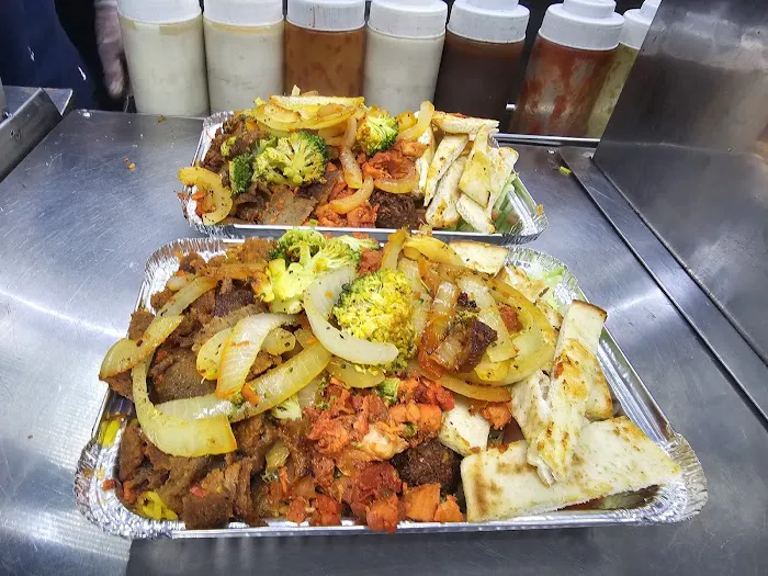 Essa’s Famous Halal Food Picture 1