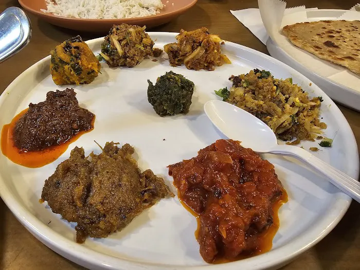 Mezban House (Halal) Picture 2