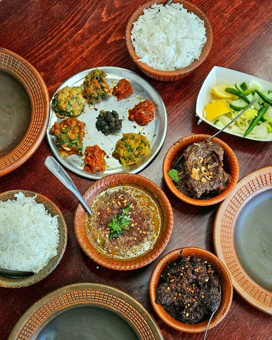 Mezban House (Halal) Picture 7