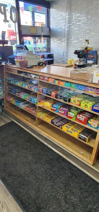 Myrna Deli Picture 9