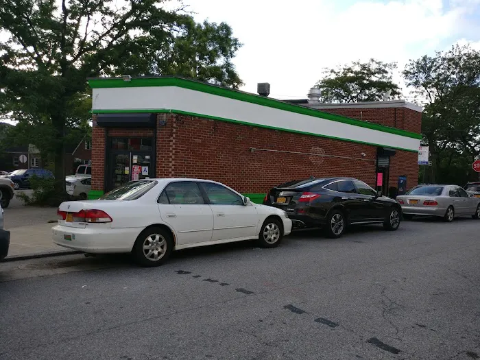 Shellys Cafe & Grocery Picture 7