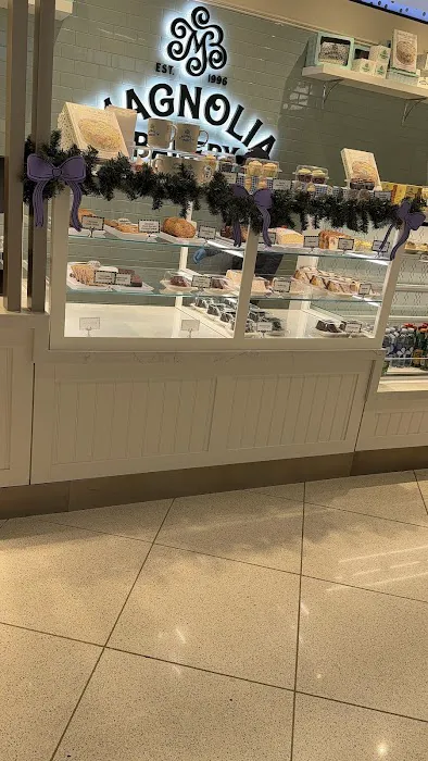 Magnolia Bakery – LaGuardia Airport: LGA Picture 5