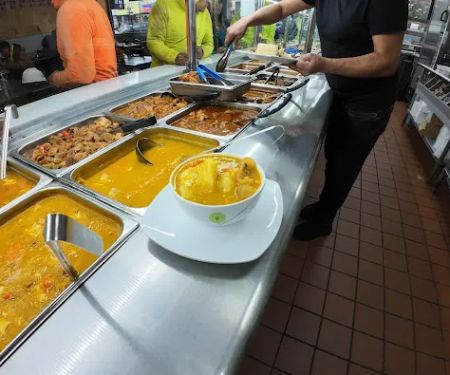 Junction Seafood Restaurant / Fast & Fresh Comida Típica