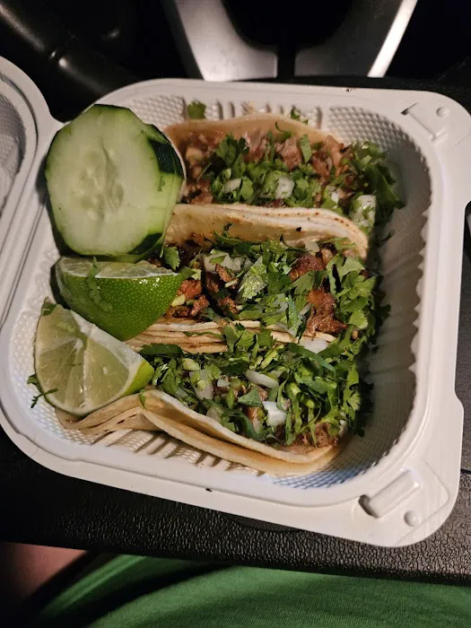 Tacos El Borrego Picture 8